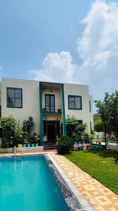 Chic 3-bedroom villa with WiFi, AC in peaceful Badi Area